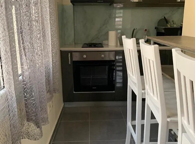 Thea Apartman