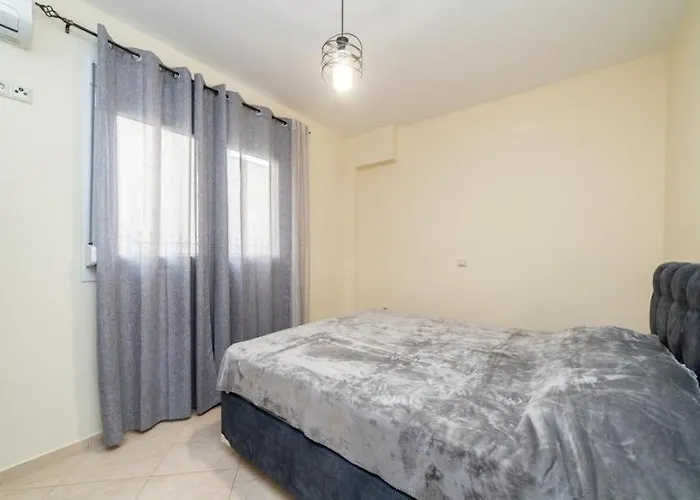 Thea Apartament Nea Iraklitsa